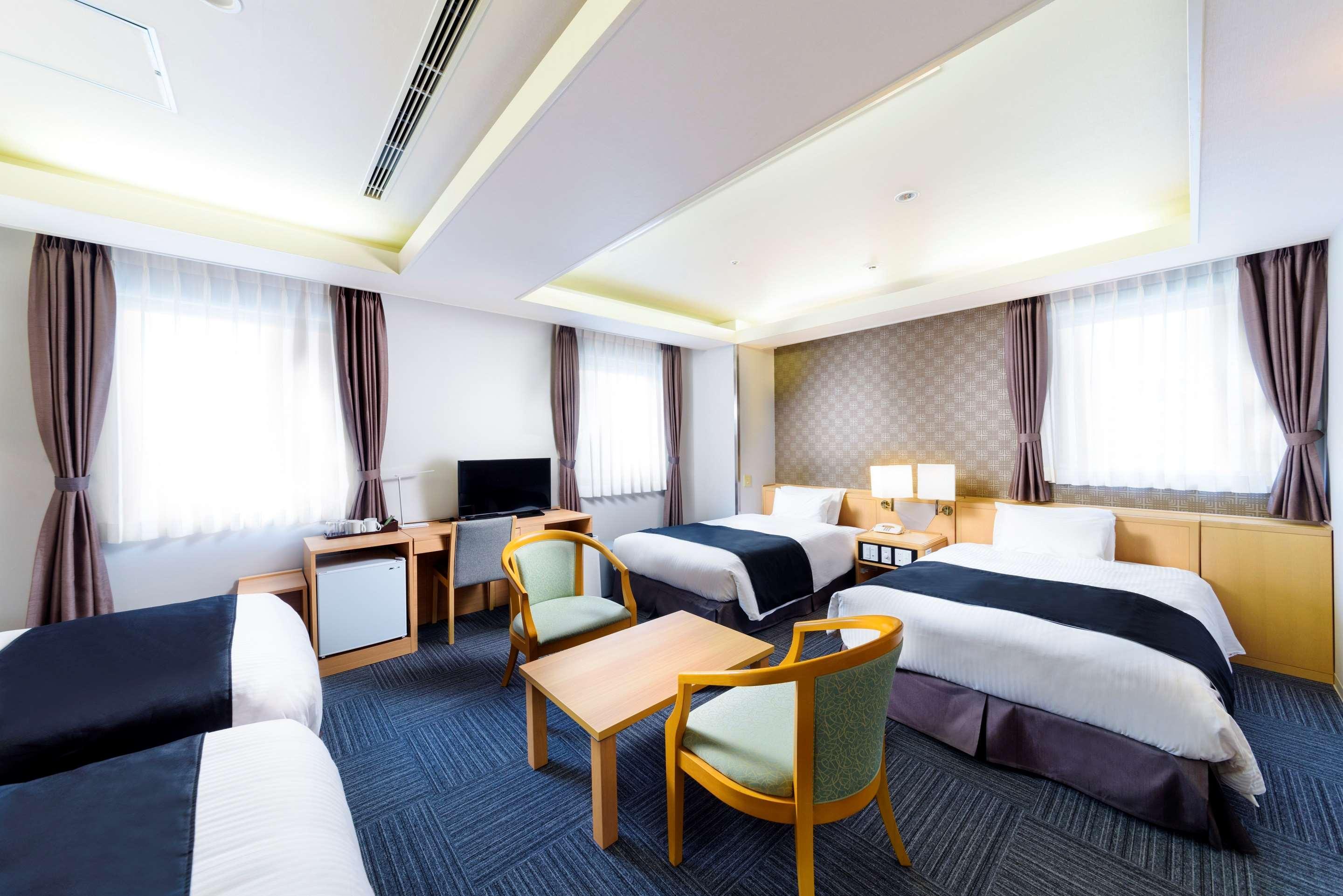 Surestay Plus Hotel By Best Western Shin-Осака Екстер'єр фото