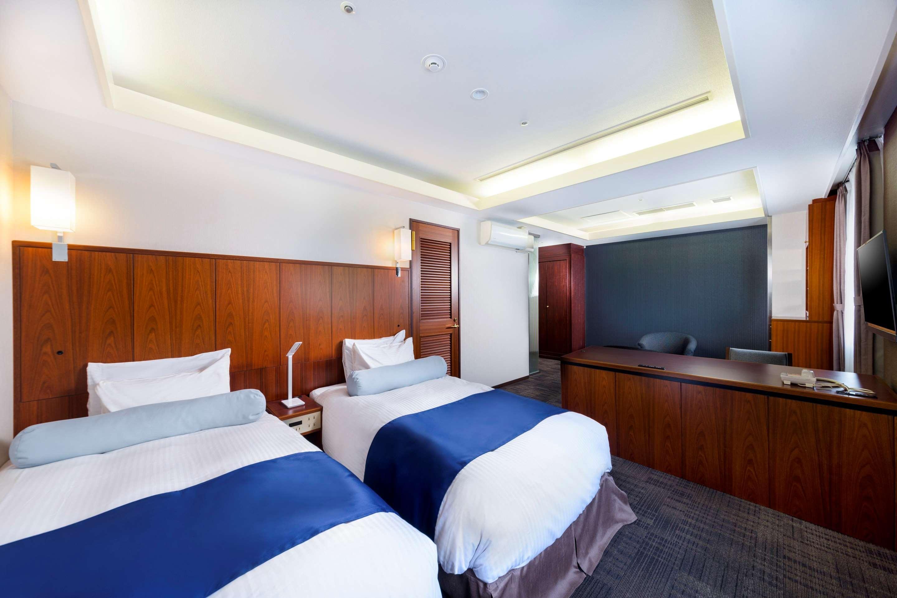 Surestay Plus Hotel By Best Western Shin-Осака Екстер'єр фото