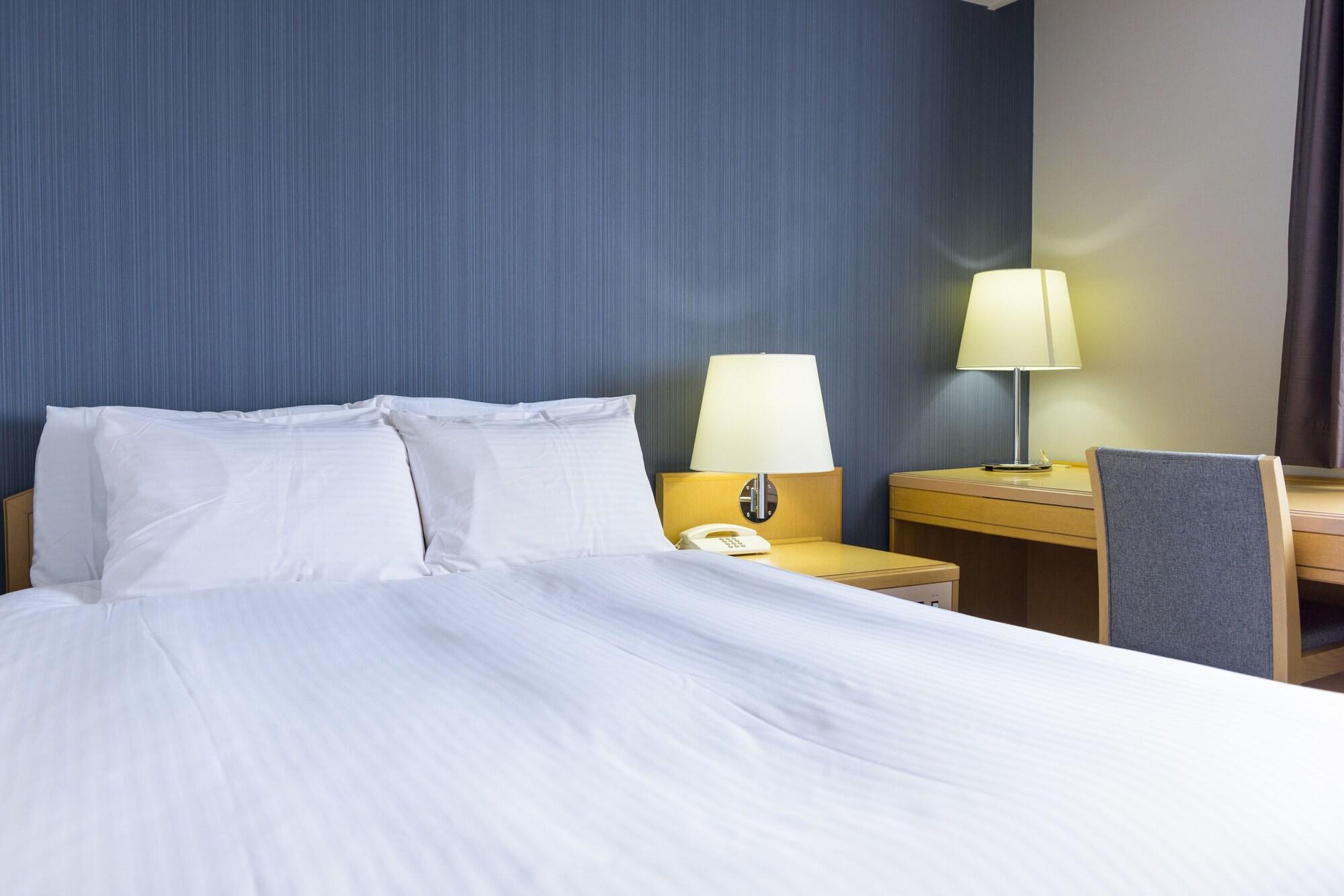 Surestay Plus Hotel By Best Western Shin-Осака Екстер'єр фото
